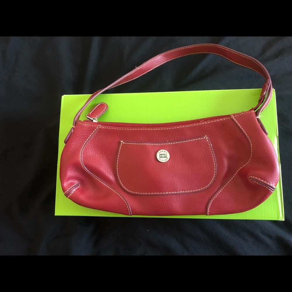 TOMMY HILFIGER Red shoulder purse
